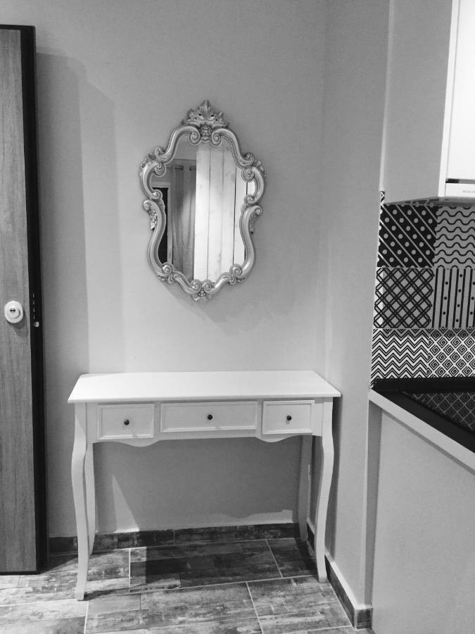 Vivian House Apartment Солун Екстериор снимка
